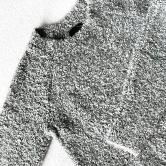 Aritzia • Wilfred • Boucle Sweater • Teddy • Grey • Boyfriend-cut - Picture 5 of 13